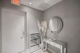 Picture of 2900 NE 7Th Ave # 1905, Miami, FL 33137