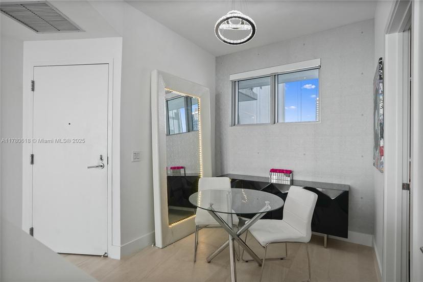 Picture of 2900 NE 7Th Ave # 1905, Miami FL 33137