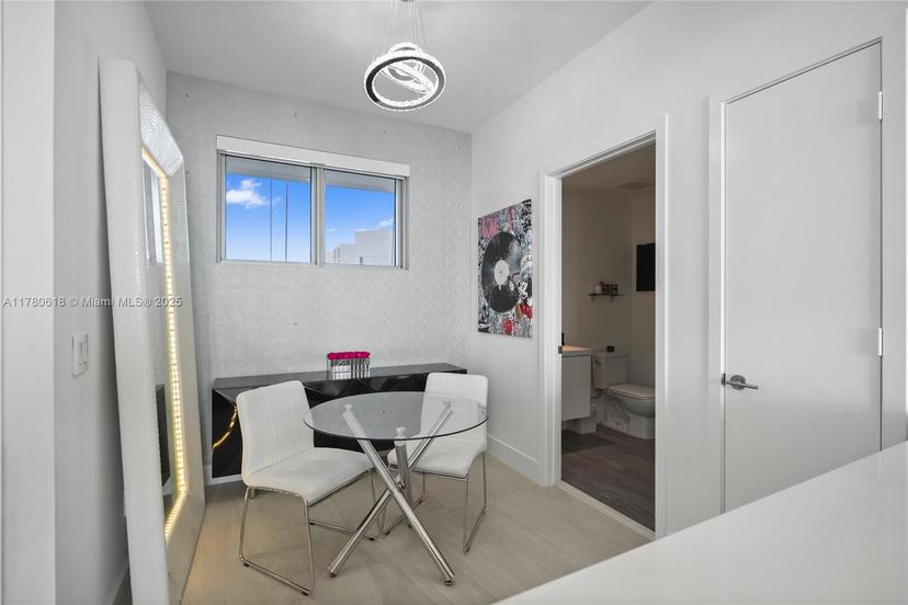 Picture of 2900 NE 7Th Ave # 1905, Miami FL 33137