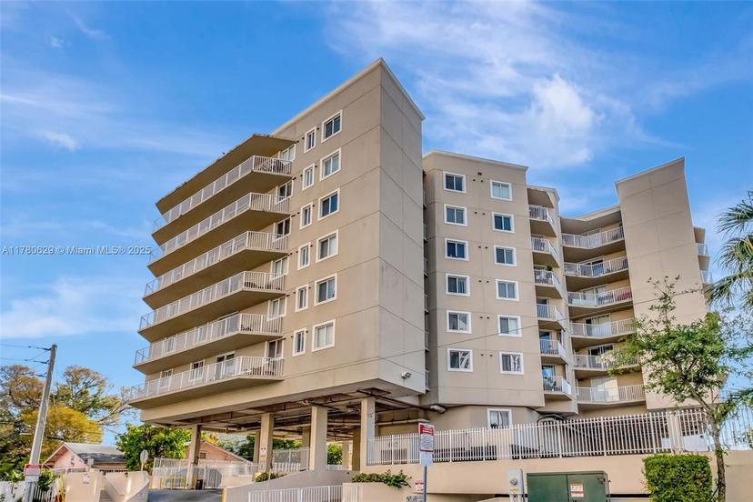 Picture of 102 SW 6Th Ave # 204, Miami FL 33130