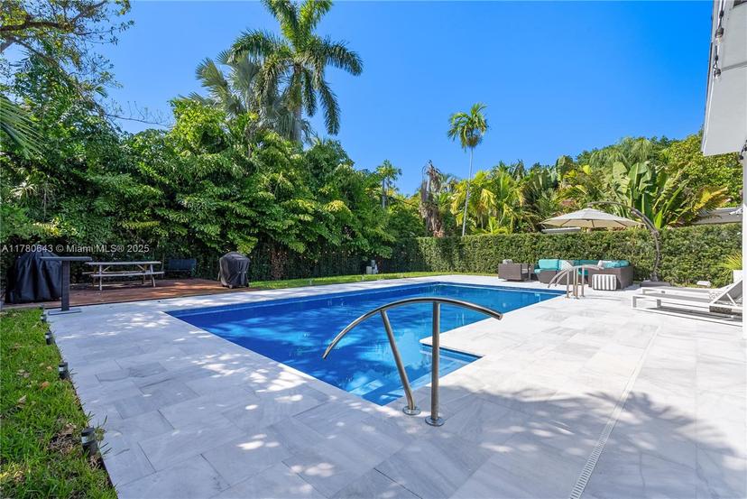 Picture of 5120 Alton Road, Miami Beach FL 33140
