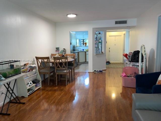 Picture of 1250 S Military Trl # 1613, Deerfield Beach FL 33442
