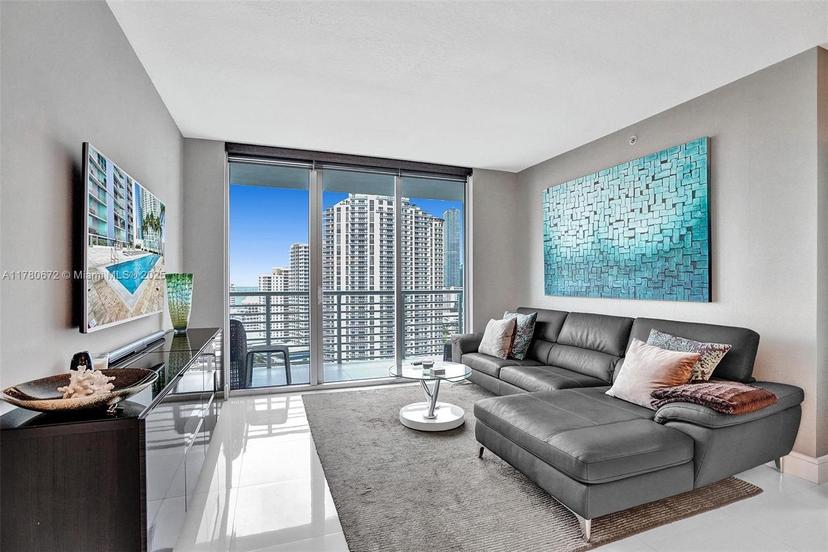 Picture of 325 S Biscayne Blvd # 2519, Miami FL 33131