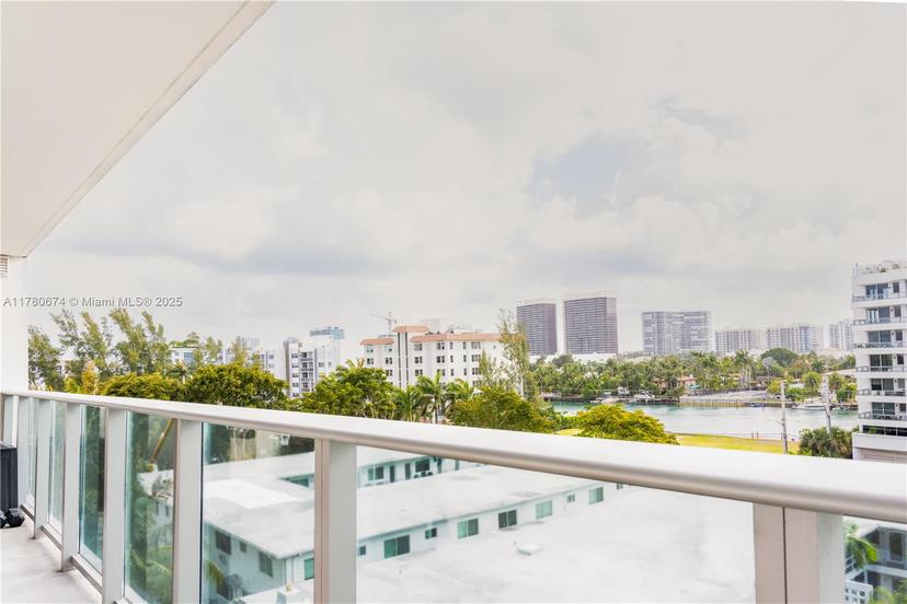 Picture of 1025 92 # 706, Bay Harbor Islands FL 33154