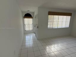 Picture of 6720 NW 166Th Ter # 401, Miami Lakes, FL 33014