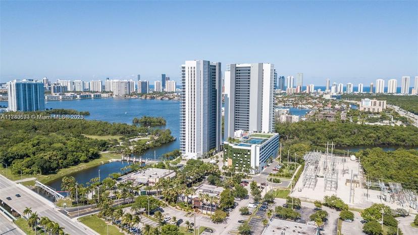 Picture of 16385 Biscayne Blvd # 904, North Miami Beach FL 33160