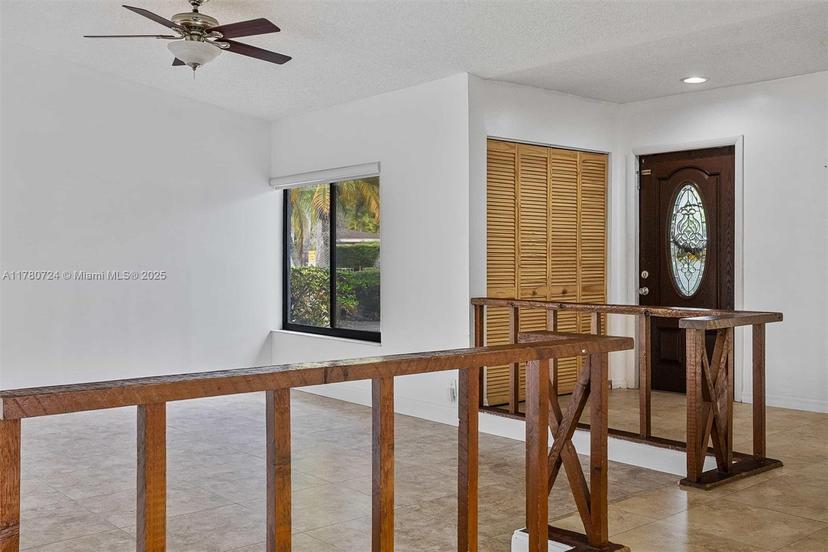 Picture of 971 NW 89Th Ave, Plantation FL 33324