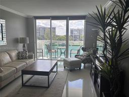 Picture of 3000 S Ocean Dr # 304, Hollywood, FL 33019