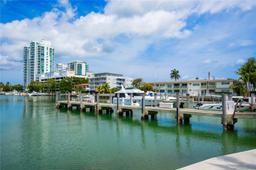Picture of 7900 Harbor Island Dr # 1026, North Bay Village, FL 33141