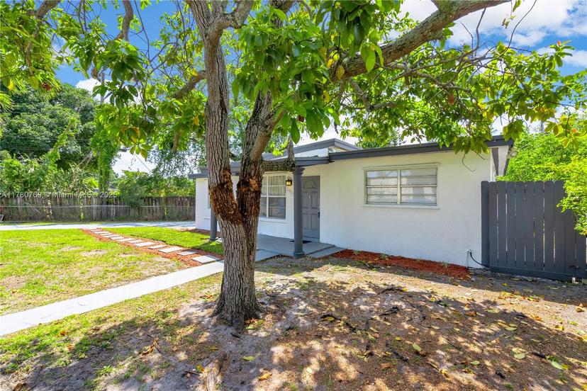 Picture of 3494 SW 56Th Ave, West Park FL 33023