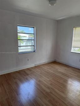 Picture of 741 NE 2Nd Pl, Hialeah, FL 33010