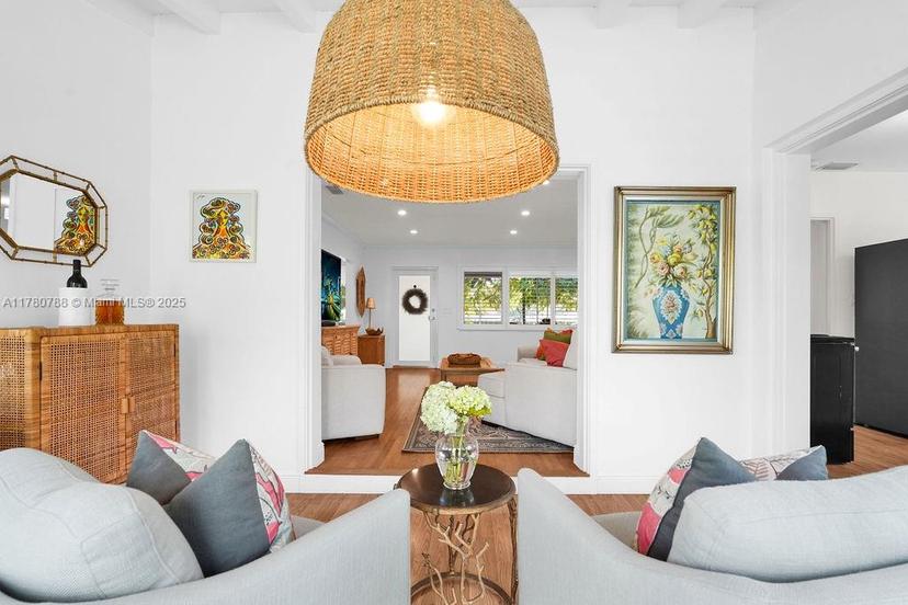 Picture of 23 Santander Ave, Coral Gables FL 33134