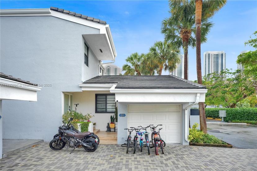 Picture of 311 Poinciana Dr # 801, Sunny Isles Beach FL 33160