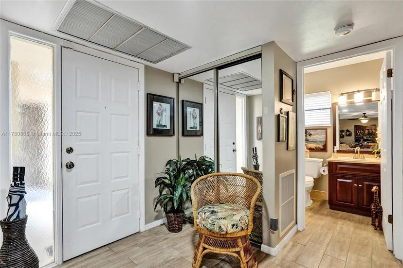 Picture of 4144 Carambola Cir S # 2142, Coconut Creek FL 33066