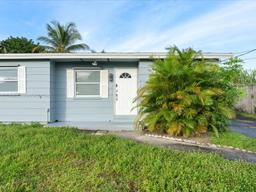 Picture of 5731 SW 54Th Ter, Davie, FL 33314