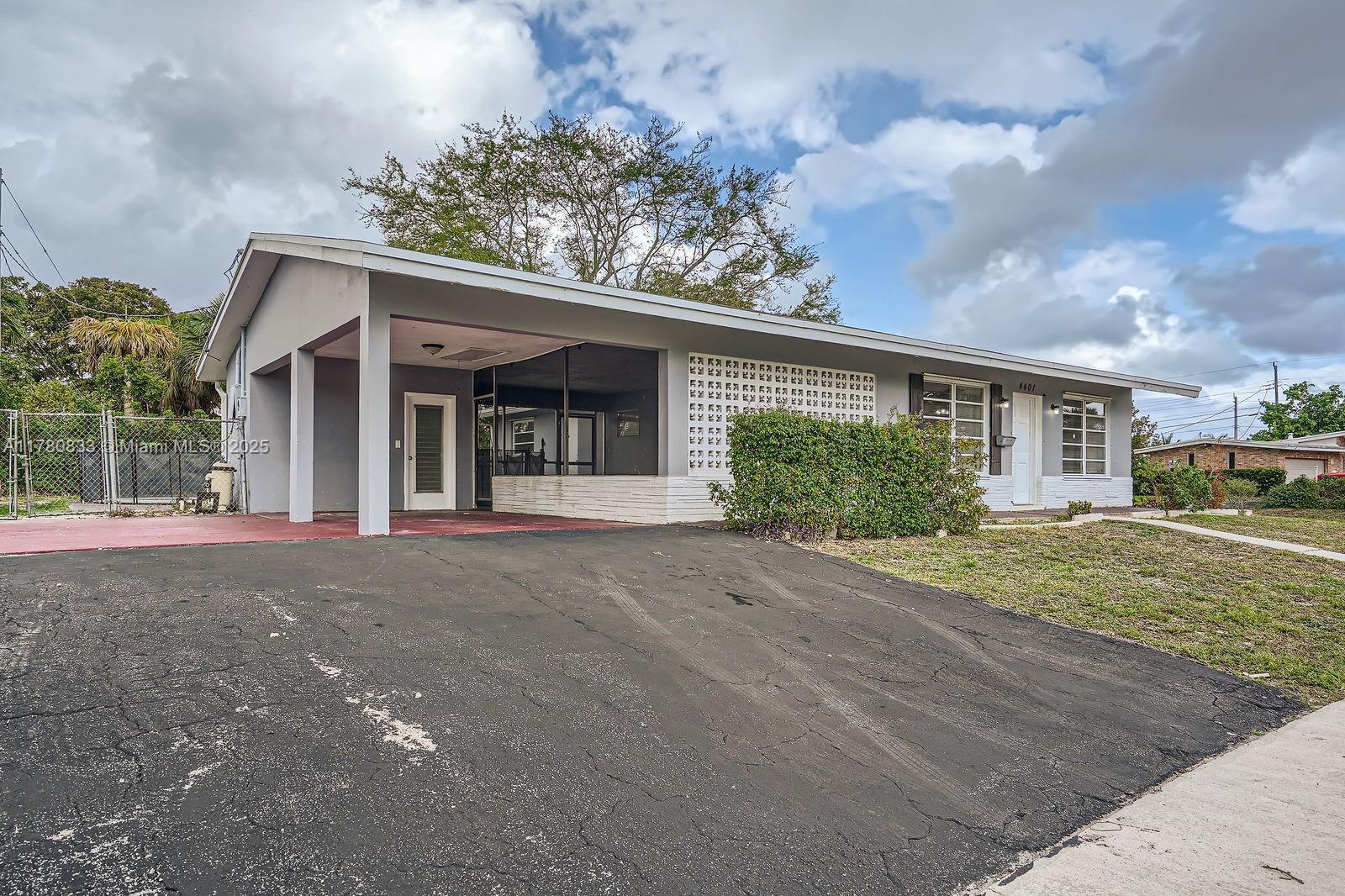 Picture of 4401 NW 6Th Ct, Coconut Creek, FL 33066