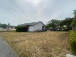 Picture of 12901 SW 190Th St, Miami, FL 33177