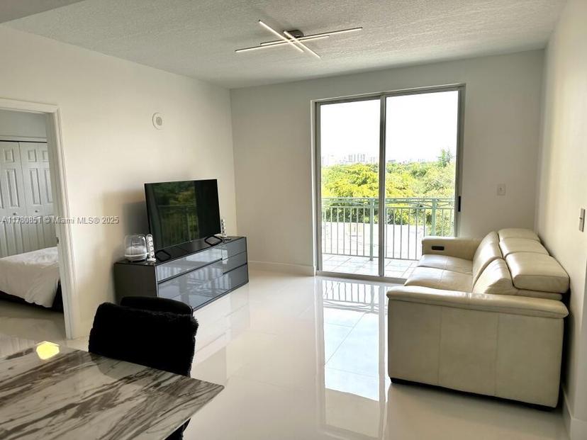 Picture of 3500 Coral Way # 604, Miami FL 33145