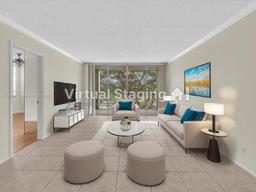 Picture of 9311 Orange Grove Dr # 301, Davie, FL 33324