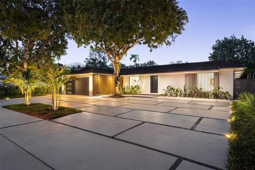 Picture of 20335 NE 20Th Ct, Miami FL 33179