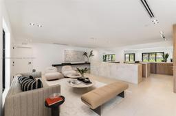 Picture of 20335 NE 20Th Ct, Miami, FL 33179
