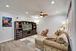 Picture of 631 Stanton Ln, Weston, FL 33326