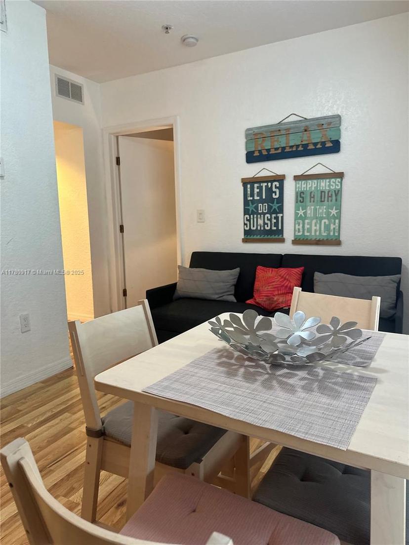 Picture of 7326 Collins Ave # 105, Miami Beach FL 33141