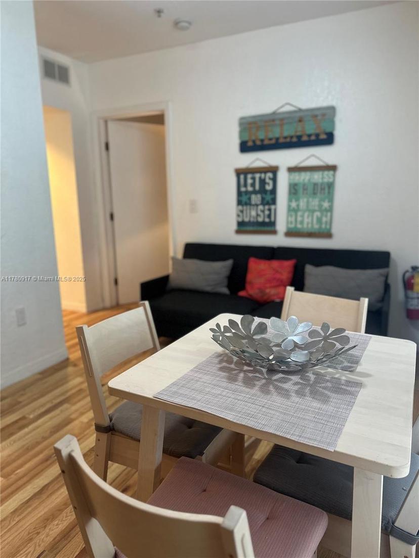 Picture of 7326 Collins Ave # 105, Miami Beach FL 33141