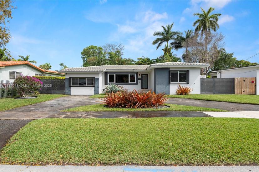 Picture of 425 NE 114Th St, Miami FL 33161
