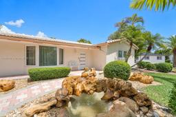 Picture of 10321 SW 98 Street, Miami, FL 33176