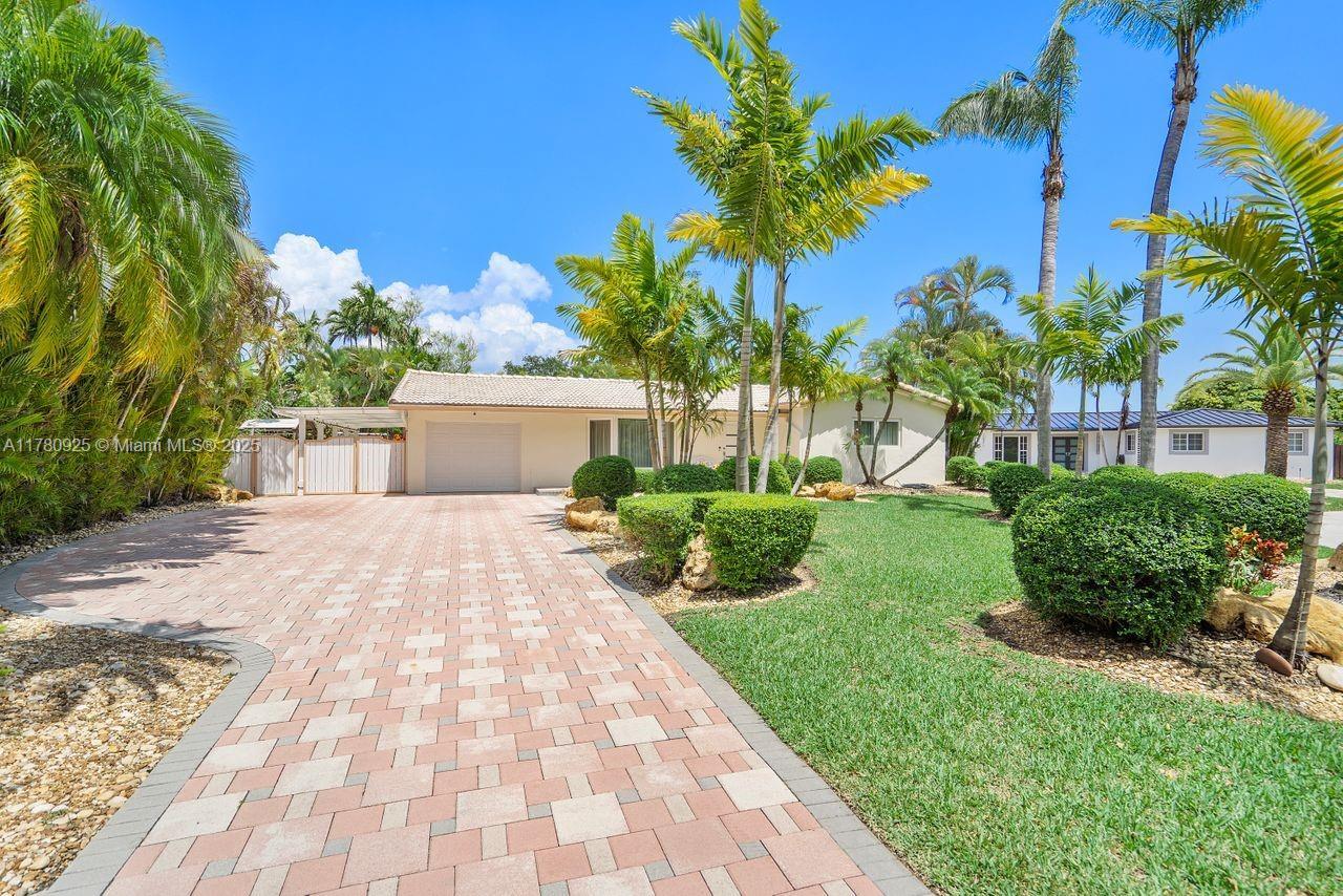 Picture of 10321 SW 98 Street, Miami, FL 33176