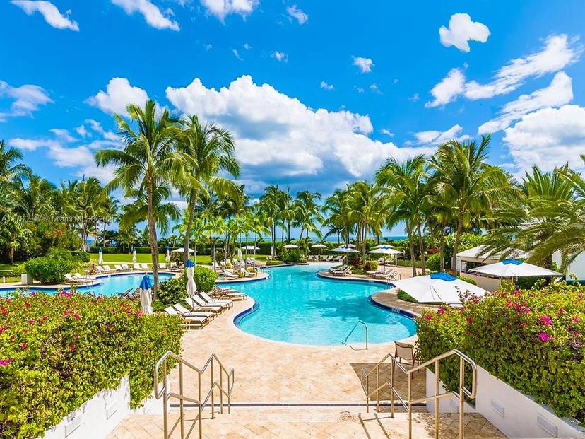 Picture of 50 S Pointe Dr # 504, Miami Beach FL 33139