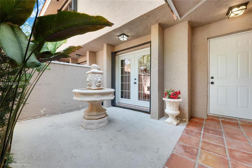 Picture of 8913 SW 113Th Place Cir W, Miami FL 33176
