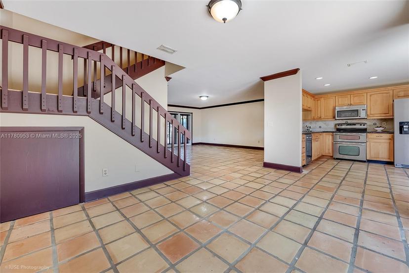 Picture of 8913 SW 113Th Place Cir W, Miami FL 33176
