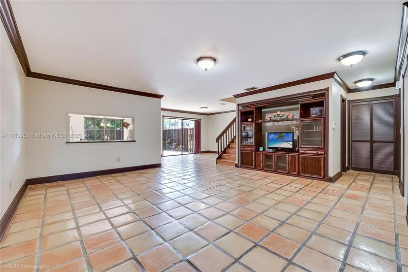 Picture of 8913 SW 113Th Place Cir W, Miami FL 33176