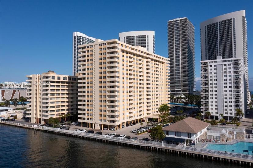 Picture of 1833 S Ocean Dr # 808, Hallandale Beach FL 33009