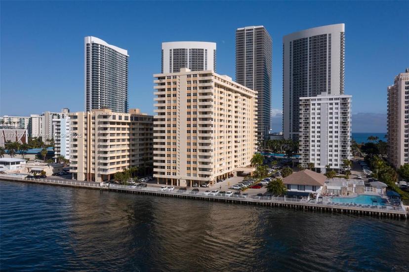 Picture of 1833 S Ocean Dr # 808, Hallandale Beach FL 33009