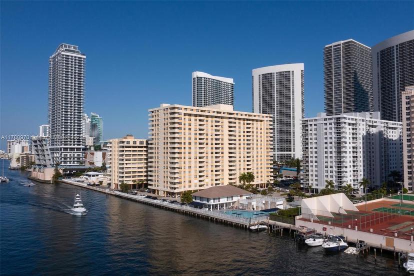 Picture of 1833 S Ocean Dr # 808, Hallandale Beach FL 33009