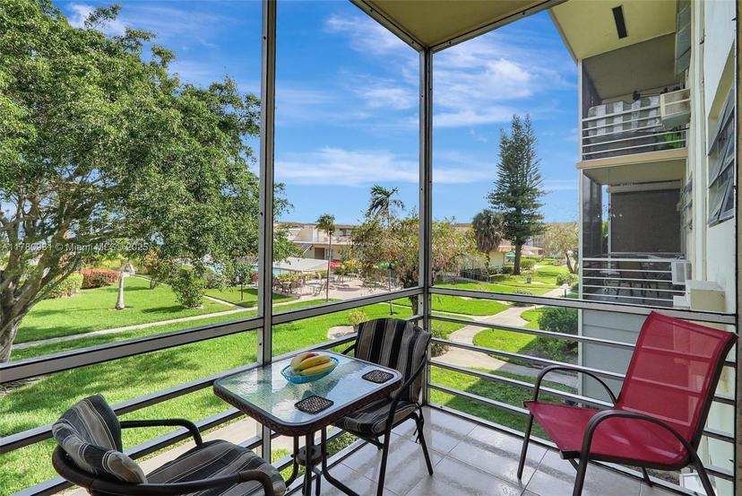 Picture of 16801 NE 13Th Ave # 206, Miami FL 33162