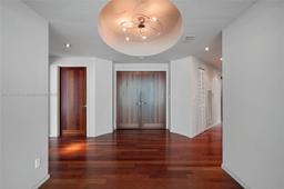Picture of 300 S Pointe Dr # 305, Miami Beach, FL 33139