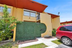 Picture of 13775 SW 84Th St # C, Miami, FL 33183