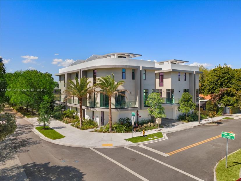 Picture of 2501 SW 27 St # 2, Miami FL 33133