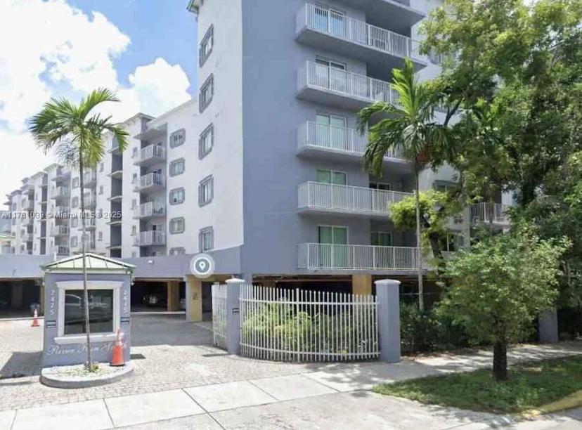 Picture of 2415 NW 16Th St Rd # 1, Miami FL 33125