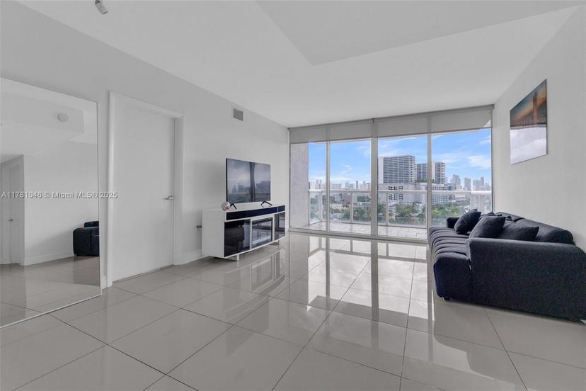 Picture of 1861 NW S River Dr # 1207, Miami FL 33125