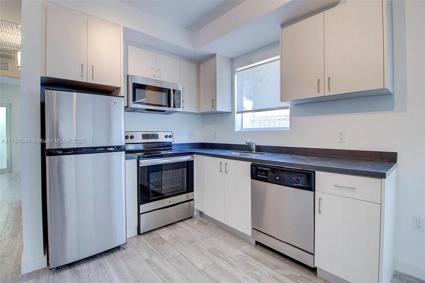 Picture of 1035 Euclid Ave # 18, Miami Beach FL 33139