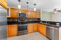 Picture of 10140 Royal Palm Blvd, Coral Springs, FL 33065