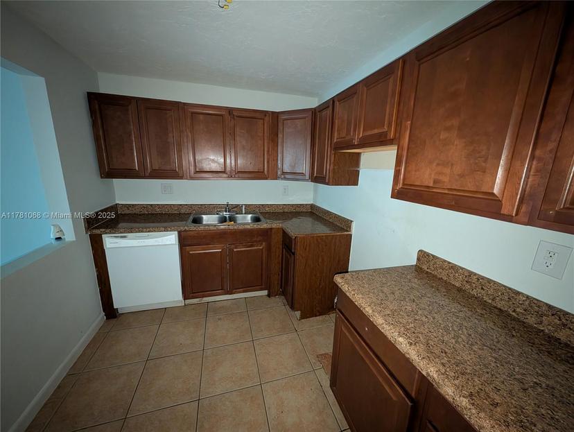 Picture of 4122 NW 88Th Ave # 103, Coral Springs FL 33065