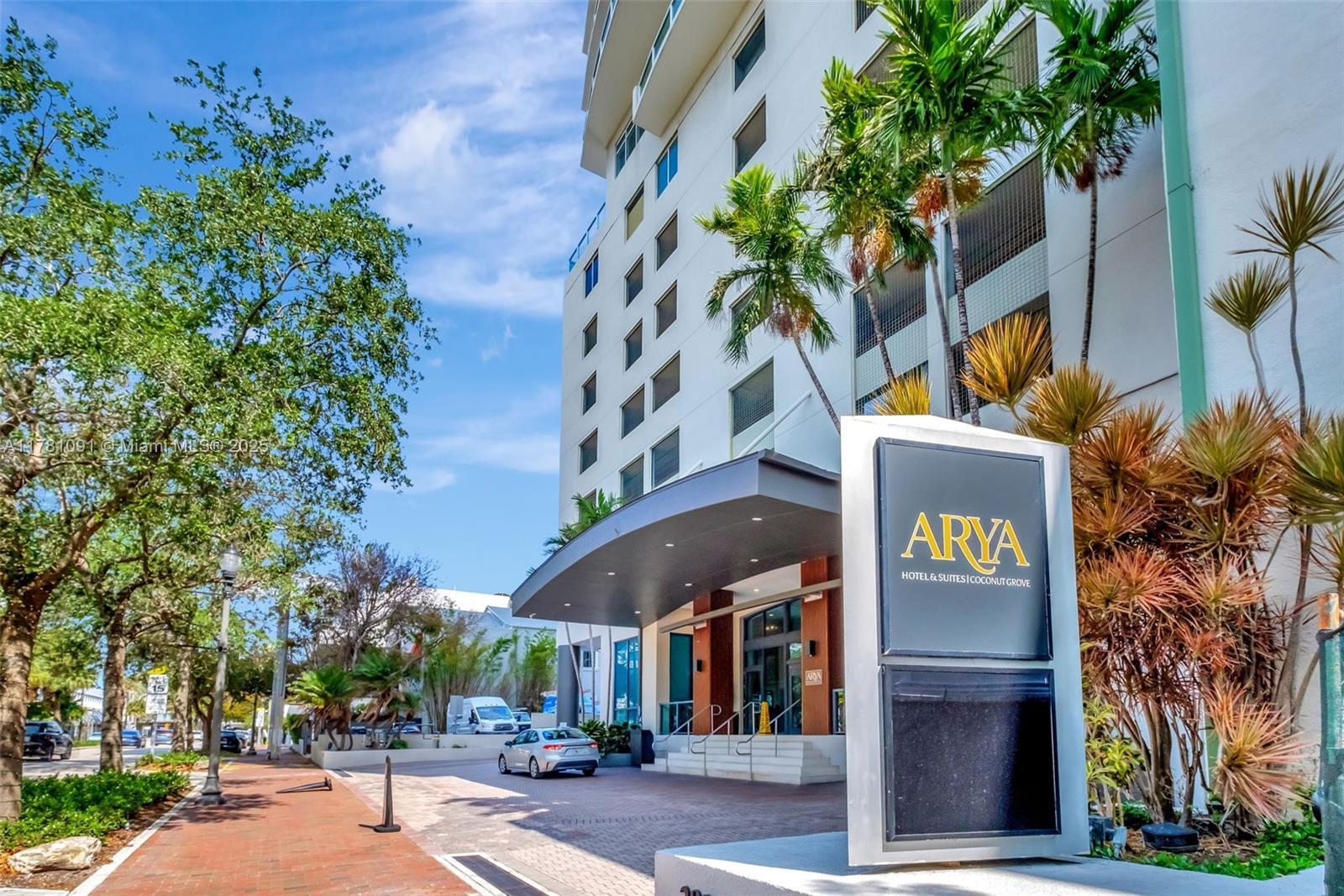 Picture of 2889 Mcfarlane Rd # 1905, Miami, FL 33133