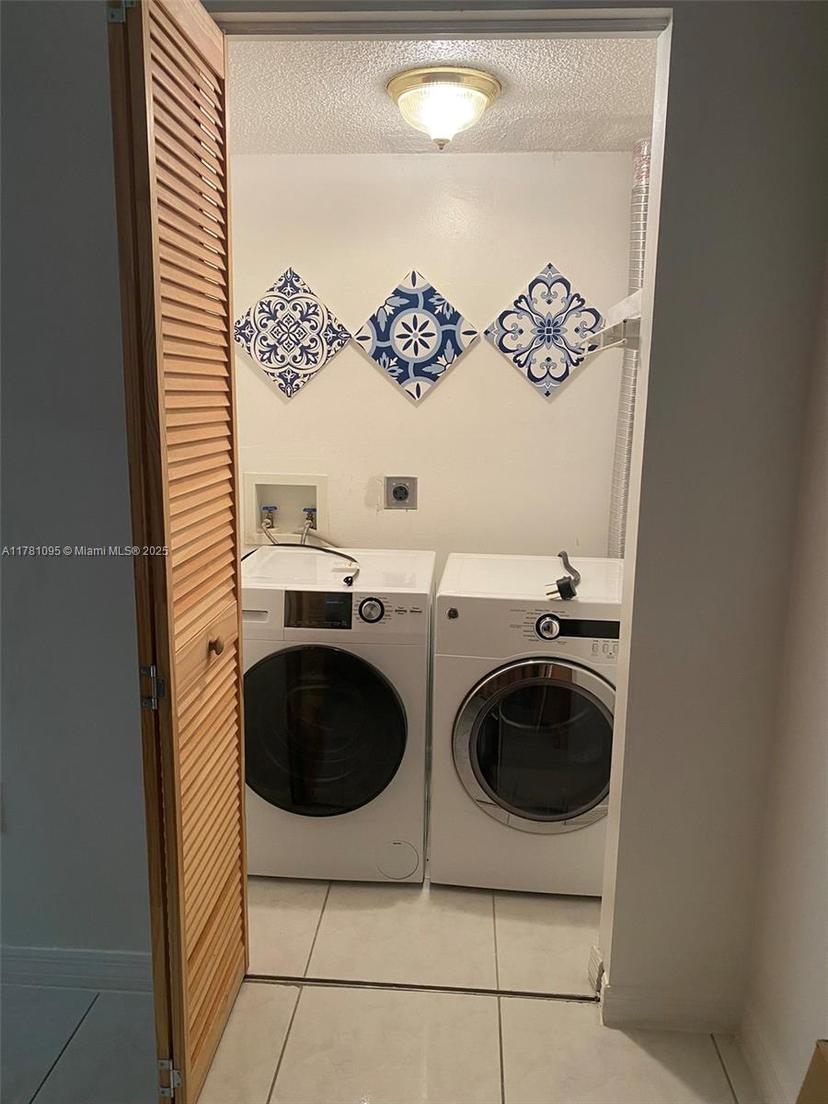 Picture of 18001 N Bay Rd # 505, Sunny Isles Beach FL 33160