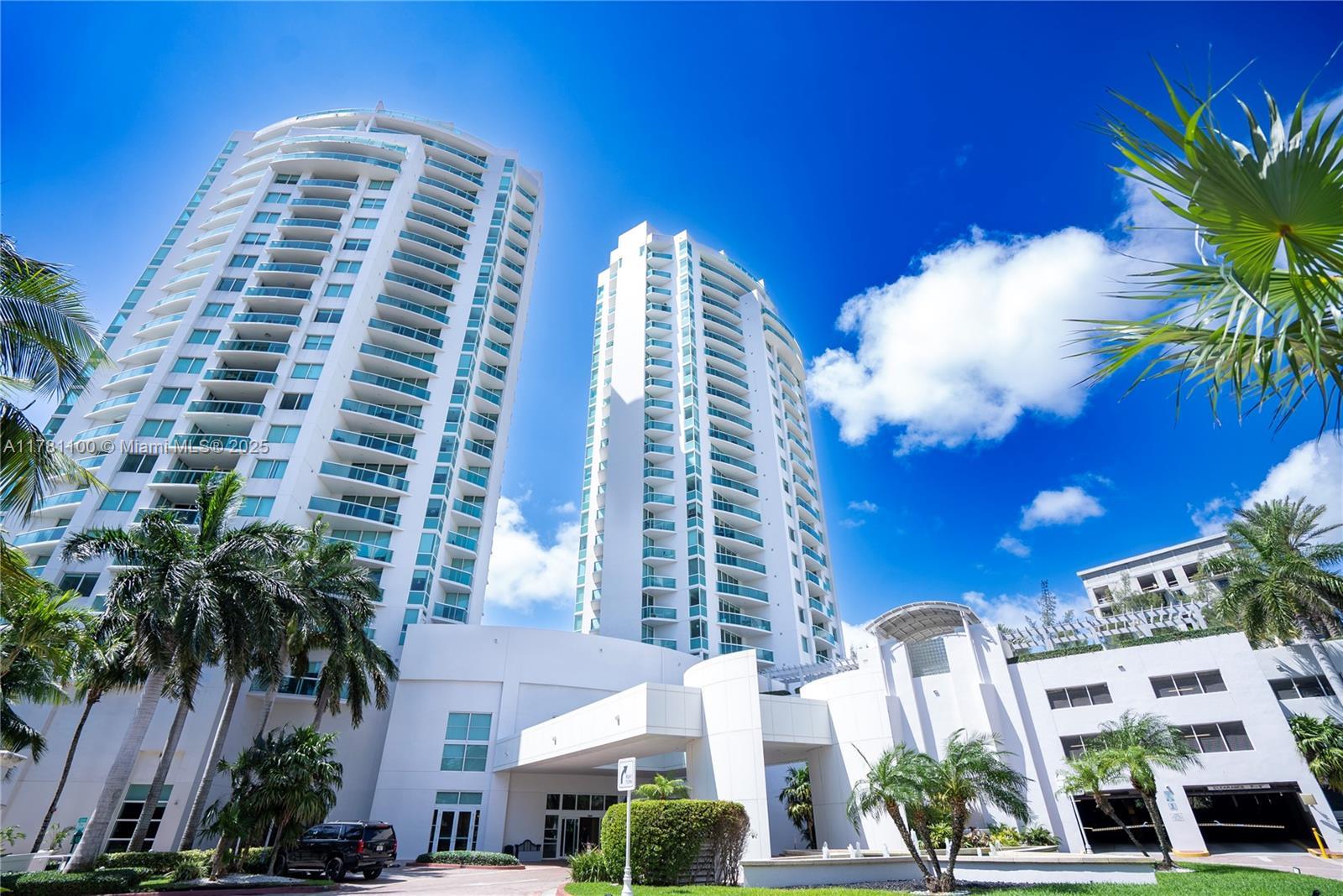 Picture of 19400 Turnberry Way # 1732, Aventura, FL 33180